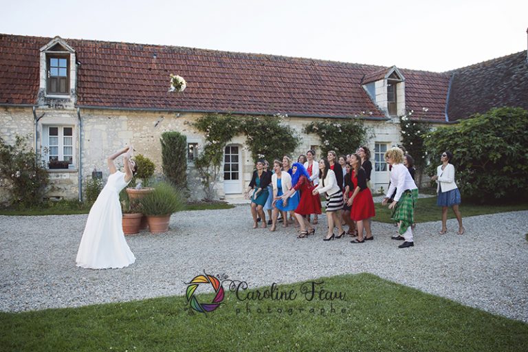 lancer du bouquet mariage manoir de la roussellière CF Photographe